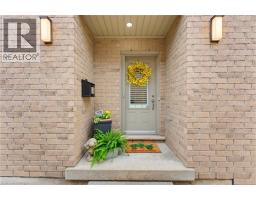 68 FAIRVIEW Drive UnitNo. 9 - 8