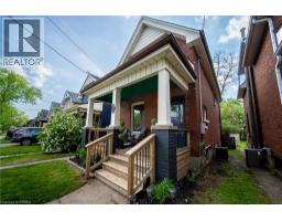 20 WELLS Avenue - 2