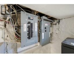 76 BROCK Street - 23