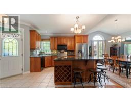 2 HUNTER Drive S - 10