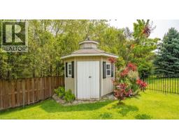 2 HUNTER Drive S - 32