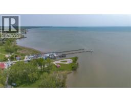 2 HUNTER Drive S - 37
