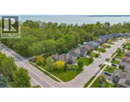 2 HUNTER Drive S - 5