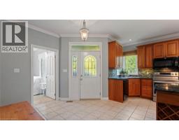 2 HUNTER Drive S - 8
