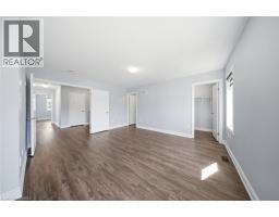 18 MACKLIN Street - 21