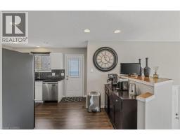 5 RICHTER Street - 8