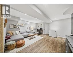 137 CHUDLEIGH Street - 33