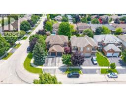137 CHUDLEIGH Street - 4