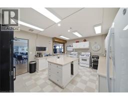 22 RIVEROAKS Drive - 38