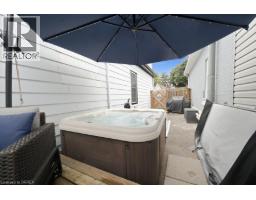 11 ESTHER Street - 24