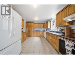 61 SUNNYSIDE Drive - 13