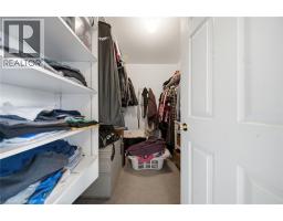 61 SUNNYSIDE Drive - 27