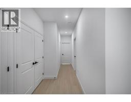 105 WINNIETT Street - 28