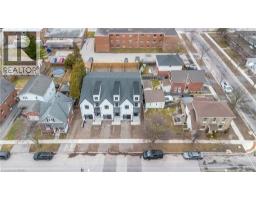 105 WINNIETT Street - 43
