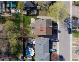 171 DRUMMOND Street - 34