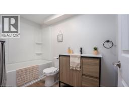 75 HENDERSON Avenue - 24