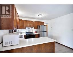 16 SANDLEWOOD Avenue - 13
