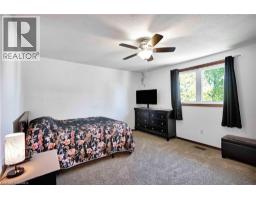 16 SANDLEWOOD Avenue - 17