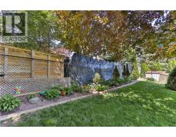 16 SANDLEWOOD Avenue - 32