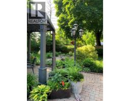 138 ST. JAMES Street S - 38
