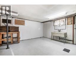 25 HENRY Street - 18