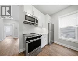 76 GREY Street - 12