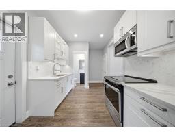 76 GREY Street - 13