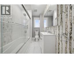 76 GREY Street - 26