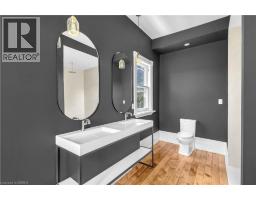 18 HAWARDEN Avenue - 24