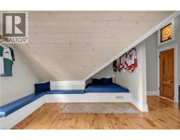 18 HAWARDEN Avenue - 41