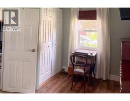 12 SPENCER Street - 25