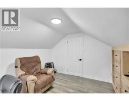 29 ALEXANDER Street - 26