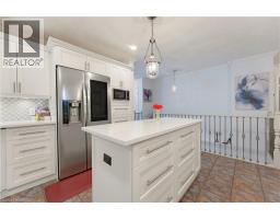 53 BEVERLY Street E UnitNo. 27 - 9
