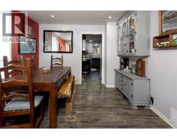 38 MOWAT Street - 14