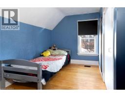 38 MOWAT Street - 18