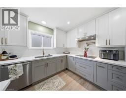 137 BROCK Street - 11