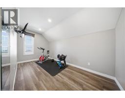 137 BROCK Street - 16