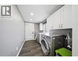137 BROCK Street - 22