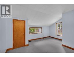 121 MAIN Street N - 22
