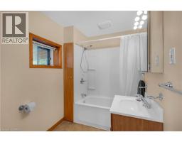 121 MAIN Street N - 24