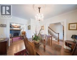 11 CHESTNUT Avenue - 11