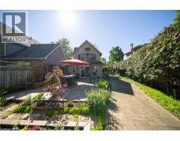 11 CHESTNUT Avenue - 44