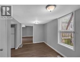 8 VICTORIA Street - 26