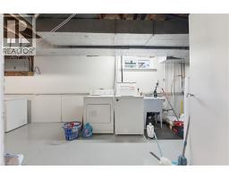 65 LYNDHURST Avenue - 23