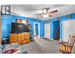 35 JAMES Avenue - 8