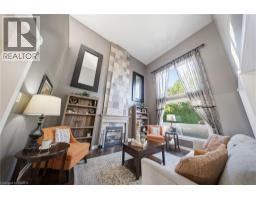 75 HUNTER Way - 5