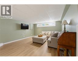 93 WINDING Way - 18