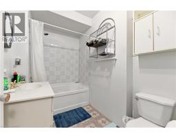 13 USHER Street - 8