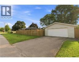 46 FAIRVIEW Drive - 3