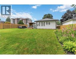 46 FAIRVIEW Drive - 39